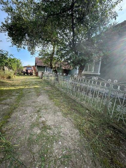 Proprietar, vand casa la sat 2100 mp - 5