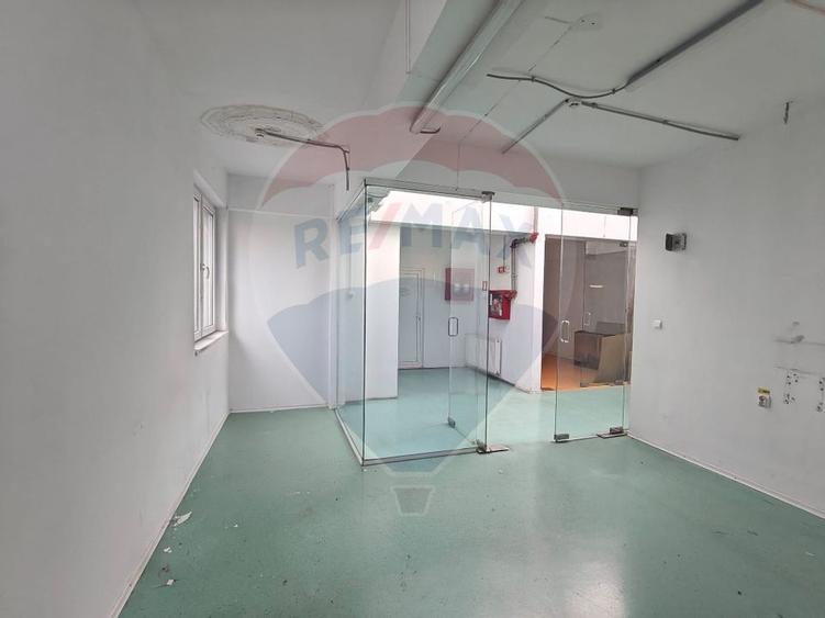 Spatiu comercial 17 mp de inchiriat - 1