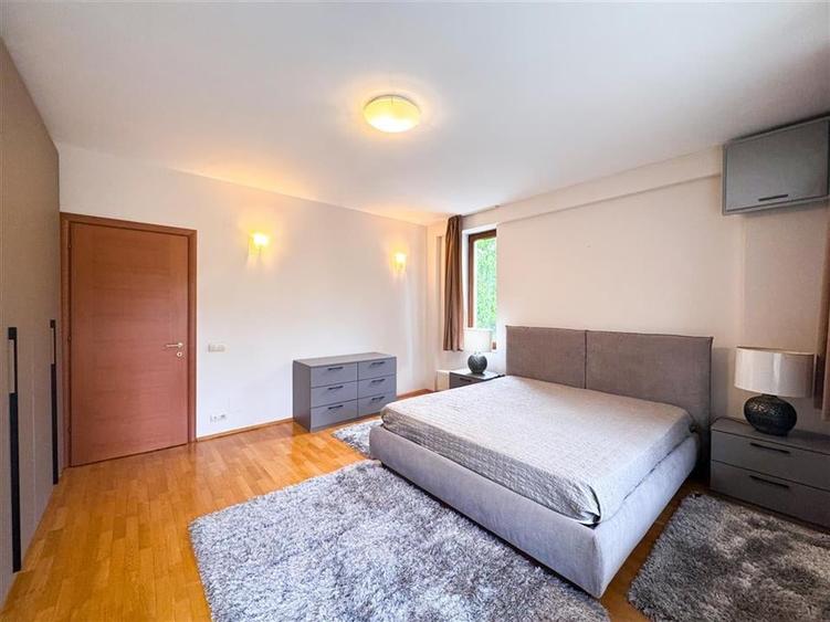 Apartament cu 4 camere de inchiriat Herastrau - 26
