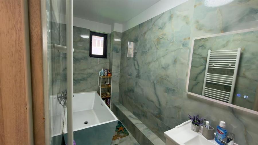 Apartament cu 5 camere decomandat, mobilat în Gheorghe Doja