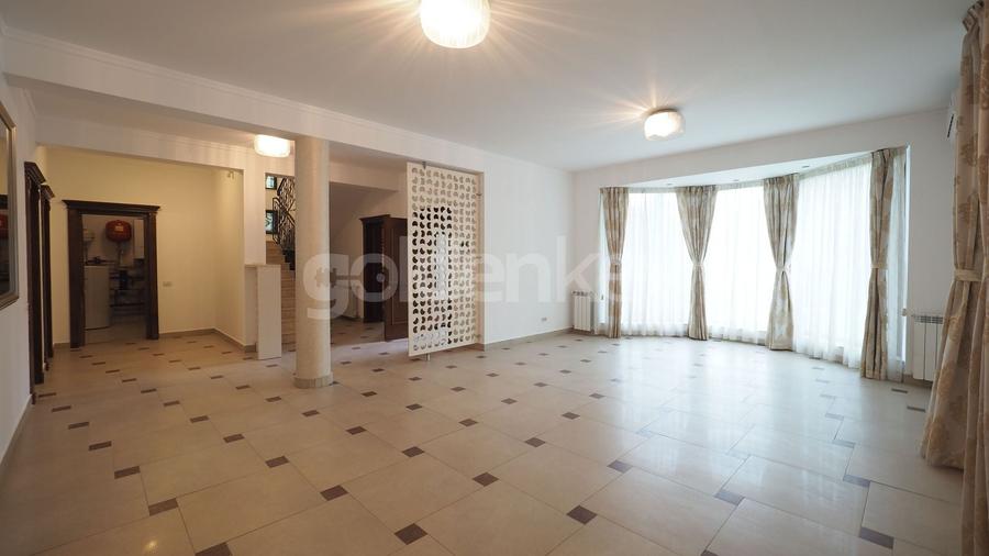 Vilă ideala pentru familii cu 6 camere si piscina - 2