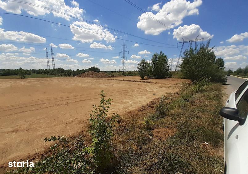 Spațiu comercial, de 1,000 mp, în Sălăjan