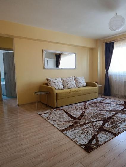 Apartament cu 2 camere semidecomandat în Lotrioara