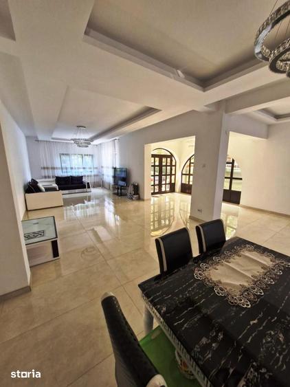 Casă cu 5 camere cu Teren 307 Mp în Bucureștii Noi