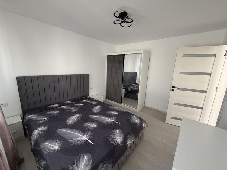 Casă cu 4 camere cu Teren 400 Mp în Central