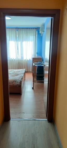 Apartament cu 3 camere decomandat în Grivița
