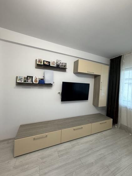 Apartament cu 2 camere decomandat în Viile Noi