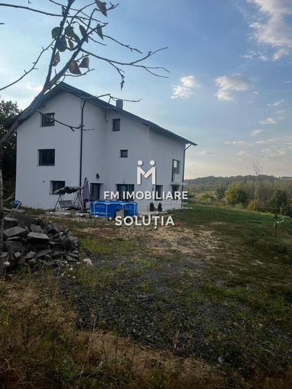 Casă cu 5 camere cu Canalizare în Berchez
