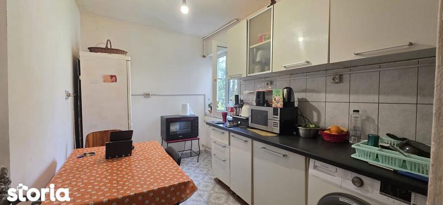 Apartament cu 4 camere decomandat în Tomis Nord