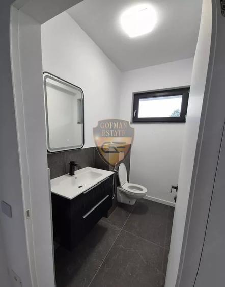Duplex cu 5 camere cu Canalizare în Palazu Mare