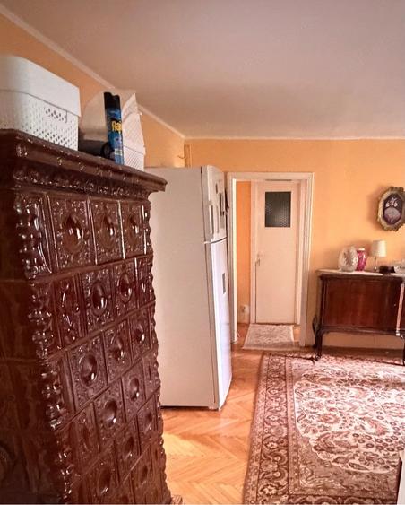 Apartament cu 4 camere decomandat în Odobescu