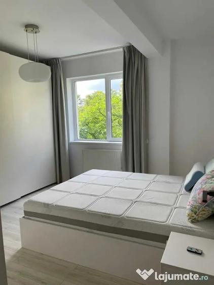 Apartament cu 2 camere decomandat în Zorilor