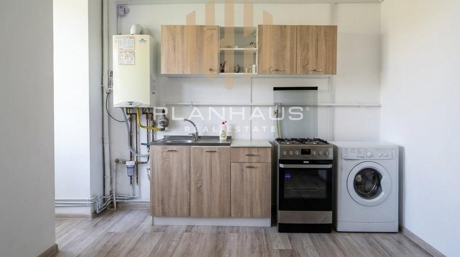 Apartament cu 3 camere decomandat, mobilat în Săsar