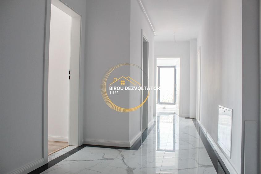 Apartament cu 3 camere decomandat în Theodor Pallady