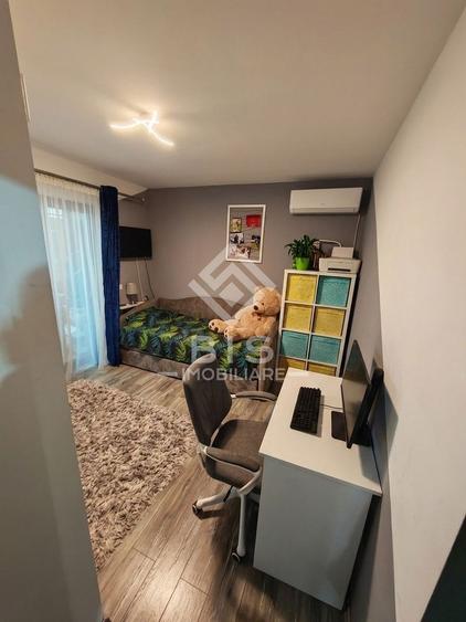 Apartament cu 3 camere decomandat în Sud