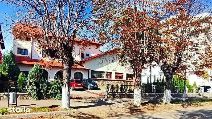 Spațiu comercial, de 1,043 mp, în Câmpina