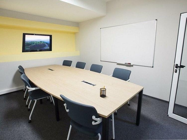 Spațiu comercial, de 1,590 mp, în Ultracentral