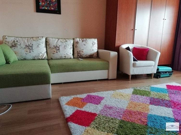 Garsonieră decomandată în Vitan Mall