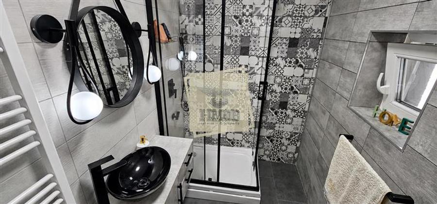 Casă individuală cu 5 camere cu Canalizare în Șura Mare