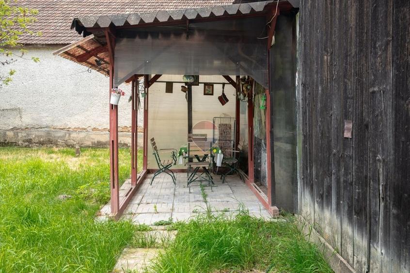 Casă locuibilă Șinca Veche – central, 931 mp teren, șură tradițională - 34