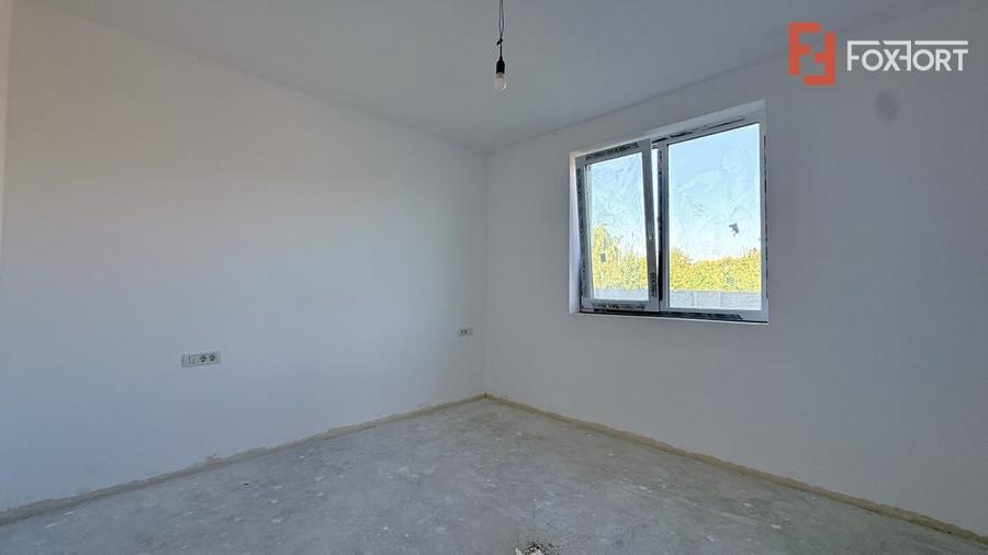 Duplex cu 3 camere cu Teren 250 Mp în Albina