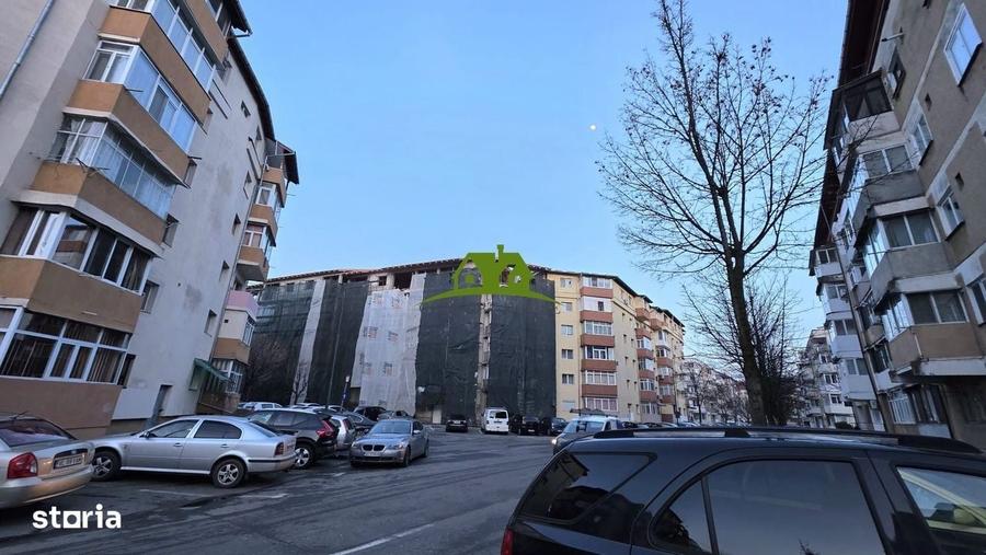 Apartament cu 2 camere decomandat în Cremenari