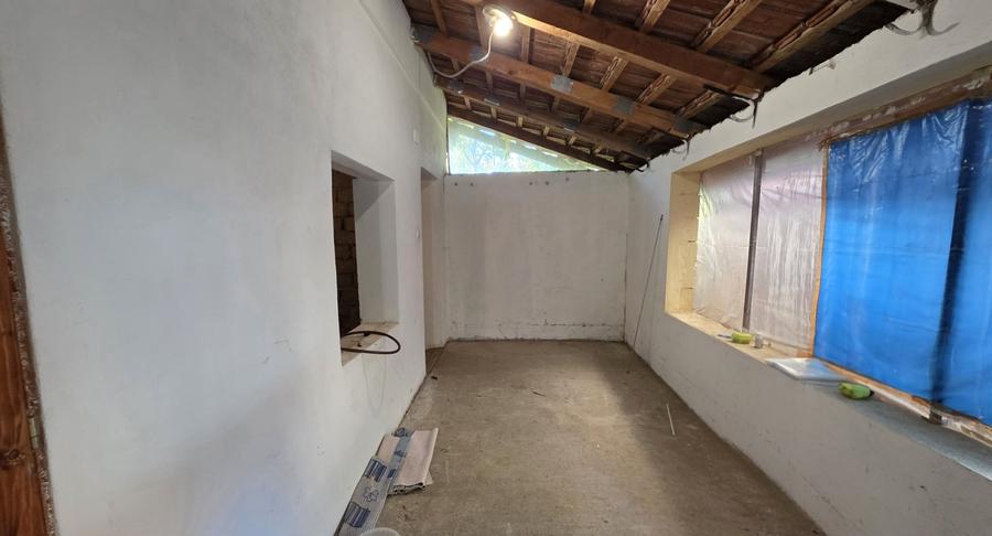 Casă individuală cu 4 camere cu Canalizare în Plopi