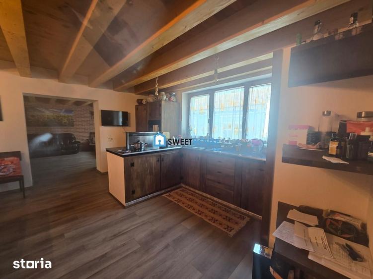 Casă cu 4 camere cu Teren 300 Mp în Central