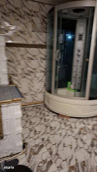 Casă cu 6 camere cu Teren 300 Mp în Stulpicani