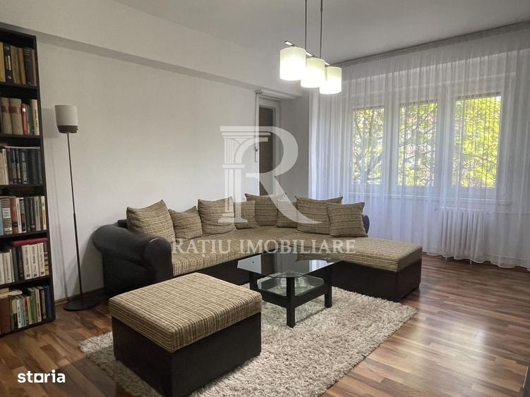 Apartament cu 3 camere decomandat în Dacia