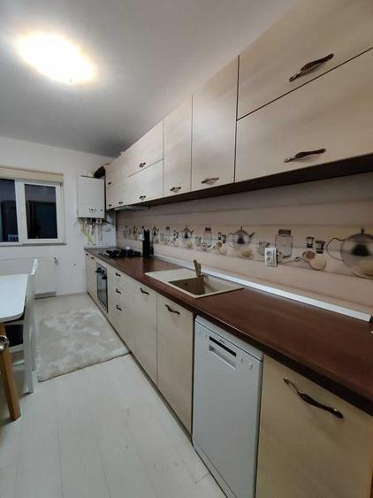 Apartament cu 2 camere semidecomandat în Ipotești