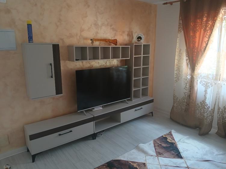 Casă individuală cu 4 camere cu Teren 1400 Mp în Luptători