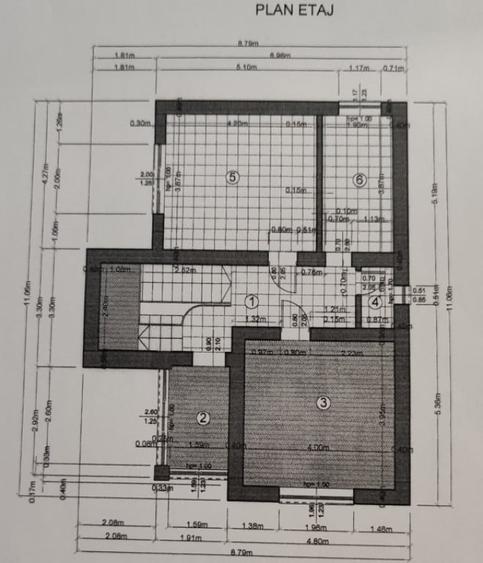 Casă cu 5 camere cu Teren 683 Mp în Central