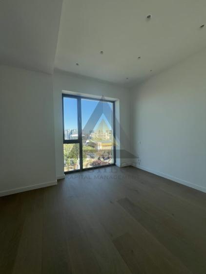 Apartament cu 3 camere semidecomandat în Barbu Văcărescu