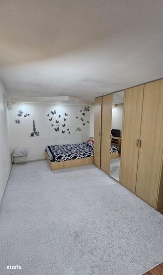 Casă cu 3 camere cu Teren 260 Mp în Central