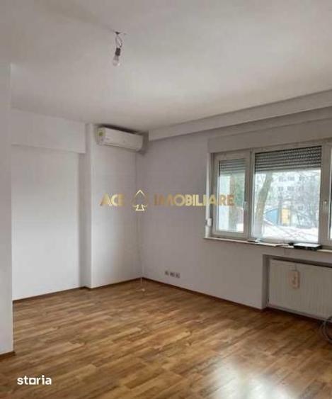 Apartament cu 3 camere, mobilat în Pantelimon