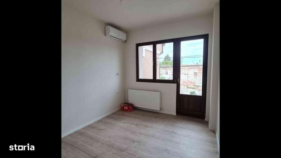 Casă cu 4 camere în Decebal