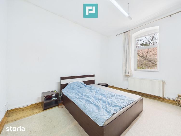Apartament cu 4 camere în Central