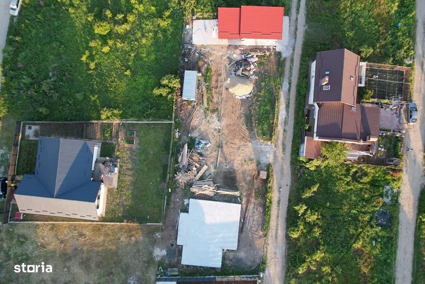Teren de 960 mp, în Săbăreni