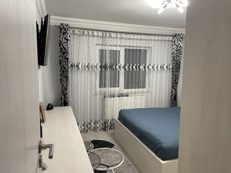 Apartament cu 3 camere decomandat în Mărăști