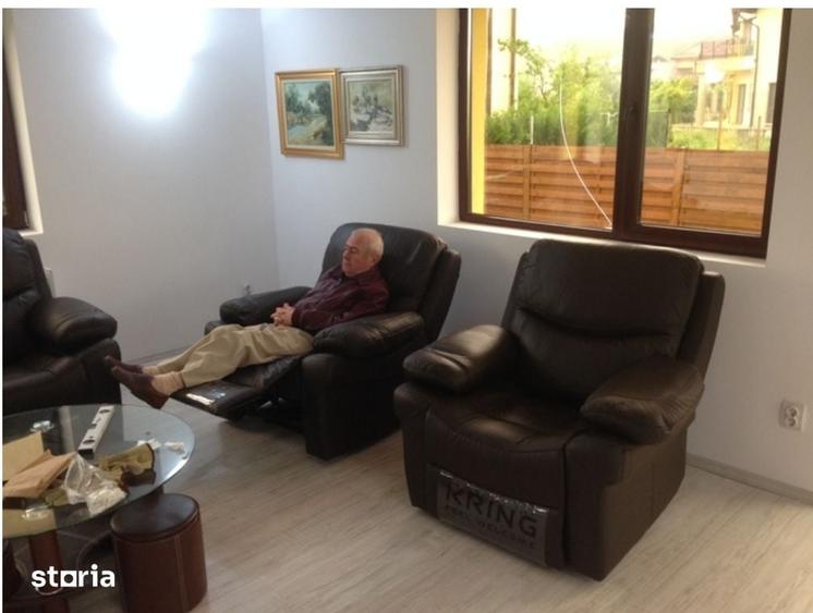 Casă cu 7 camere cu Teren 330 Mp în Corbeanca