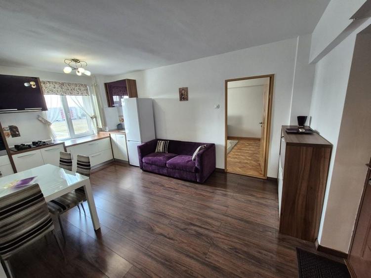 Apartament cu 2 camere decomandat în Decebal
