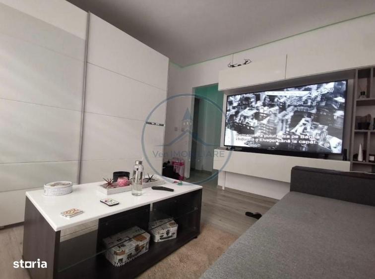 Apartament cu 3 camere decomandat în Central
