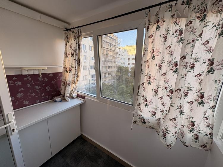 Apartament cu 3 camere decomandat, mobilat în Dristor