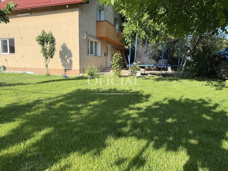 Casă individuală cu 4 camere cu Canalizare în Florești