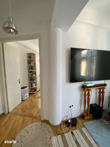 Apartament cu 3 camere în Gara de Nord