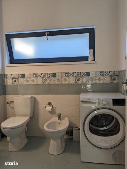 Casă cu 4 camere cu Teren 250 Mp în Florești