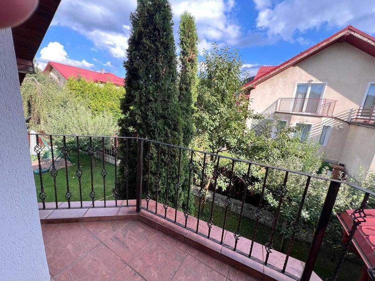 Casă cu 4 camere cu Teren 400 Mp în Bunloc