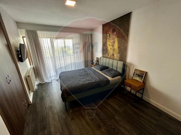 Apartament cu 3 camere decomandat în Valea Roșie
