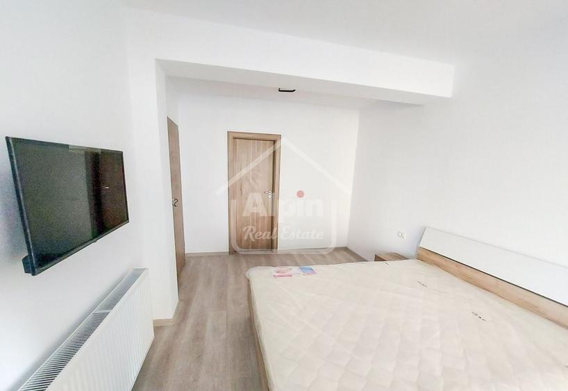 Apartament cu 2 camere decomandat, mobilat în Tractorul
